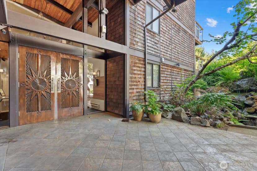 Property photo for 3717 Beach Drive Sw #303, Seattle photo 24