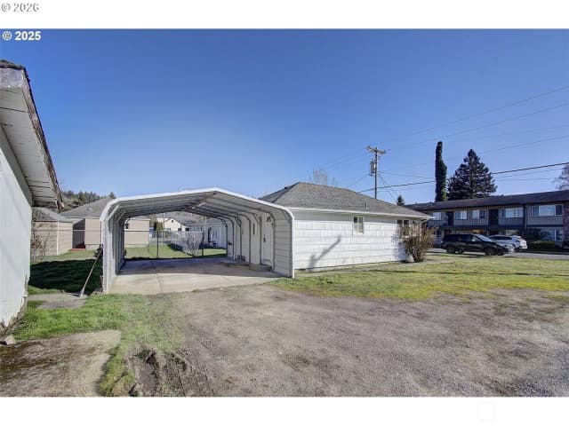 Property photo for 105 Redpath Street, Kelso photo 2