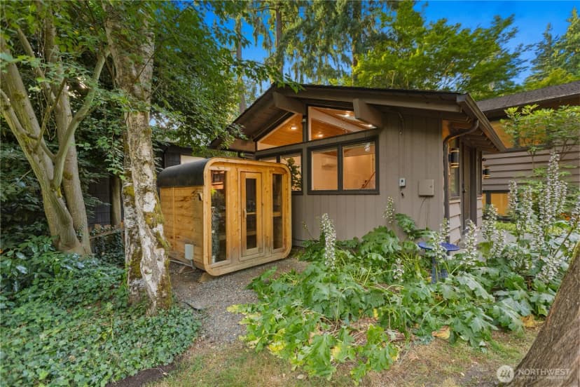 Property photo for 10527 Se 27th Street, Beaux Arts photo 33