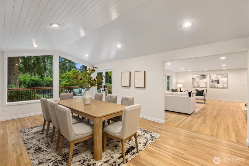 Property photo for 10527 Se 27th Street, Beaux Arts photo 9