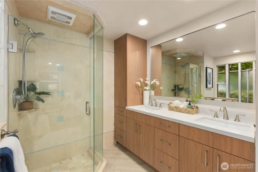 Property photo for 10527 Se 27th Street, Beaux Arts photo 16