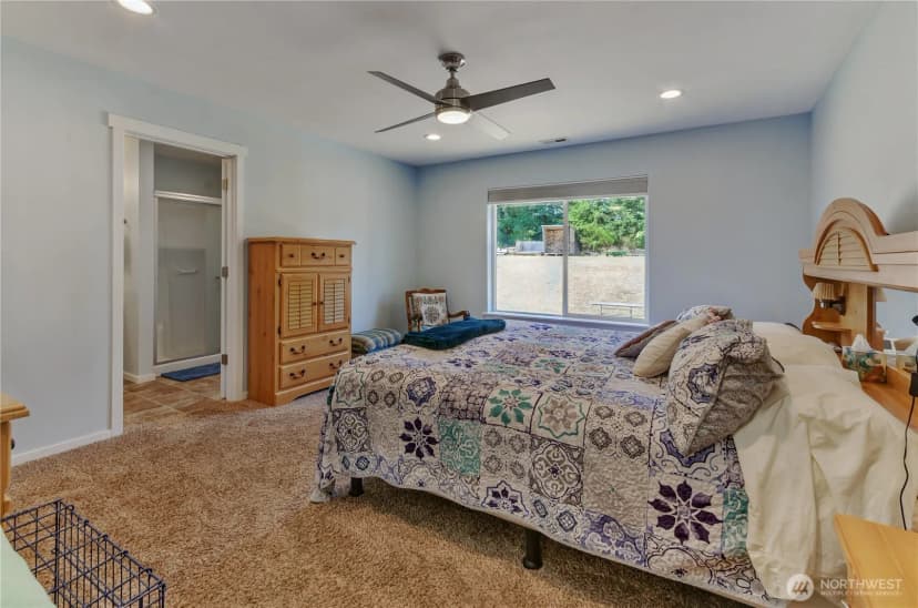 Property photo for 28 Shorthorn Lane, Oakville photo 14