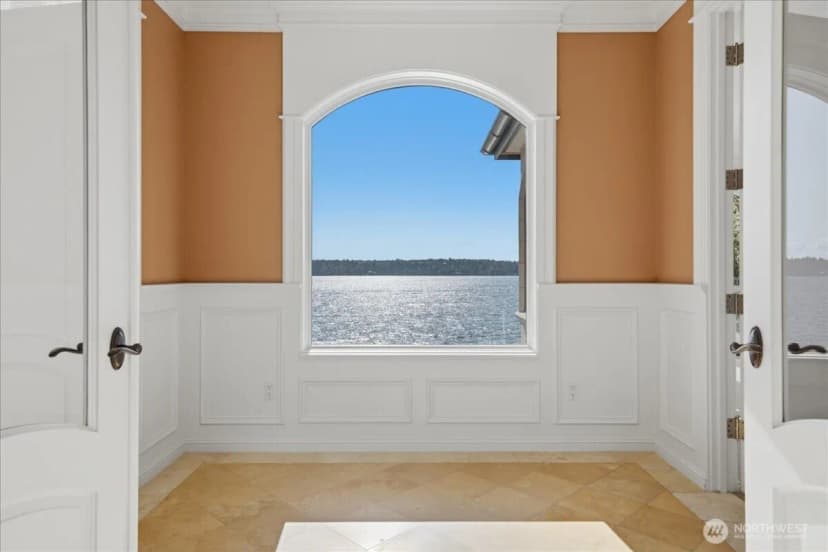 Property photo for 1465 Evergreen Point Road, Medina photo 20