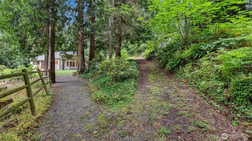 Property photo for 23810 148th Avenue Se, Kent photo 19