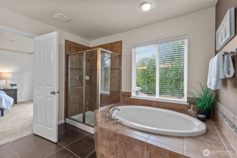 Property photo for 14225 3rd Avenue W, Everett photo 19