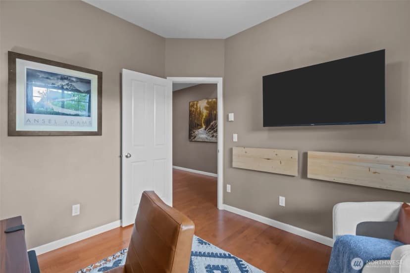 Property photo for 14225 3rd Avenue W, Everett photo 33