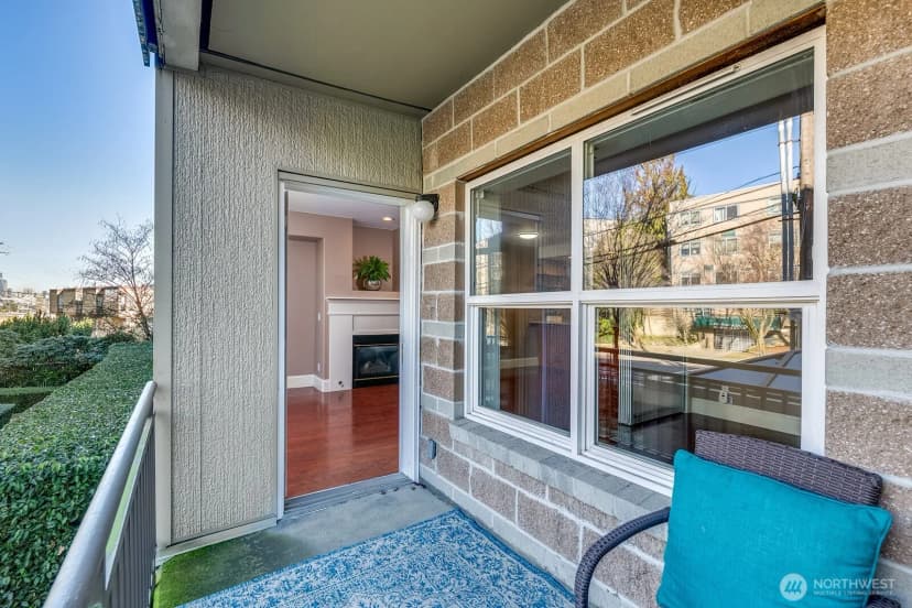 Property photo for 3221 Sw Avalon Way #201, Seattle photo 24
