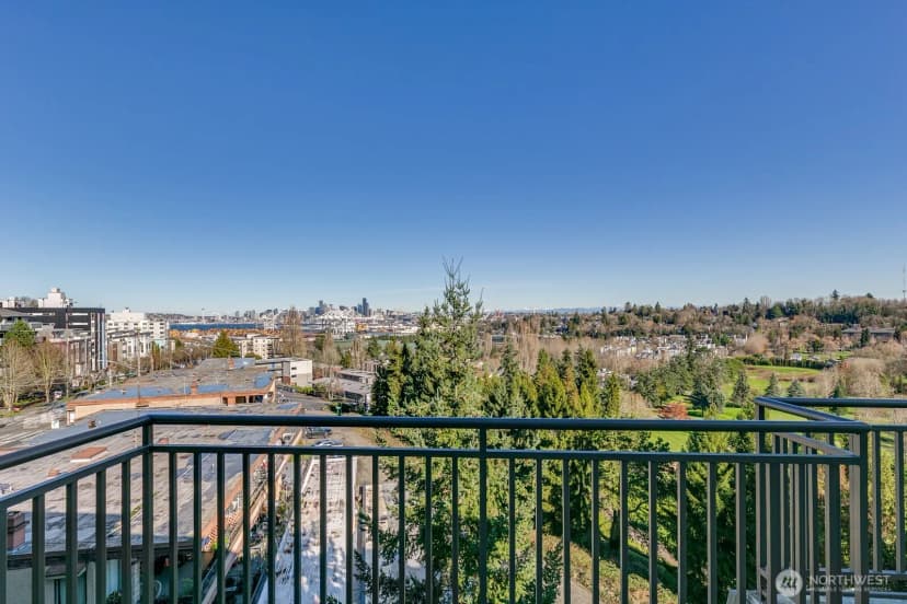 Property photo for 3221 Sw Avalon Way #201, Seattle photo 32