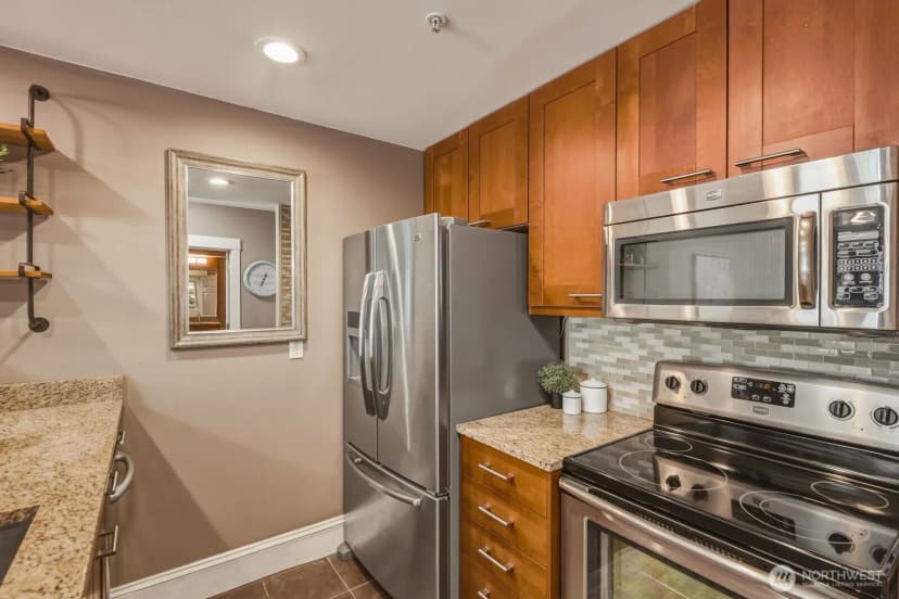 Property photo for 3221 Sw Avalon Way #201, Seattle photo 8