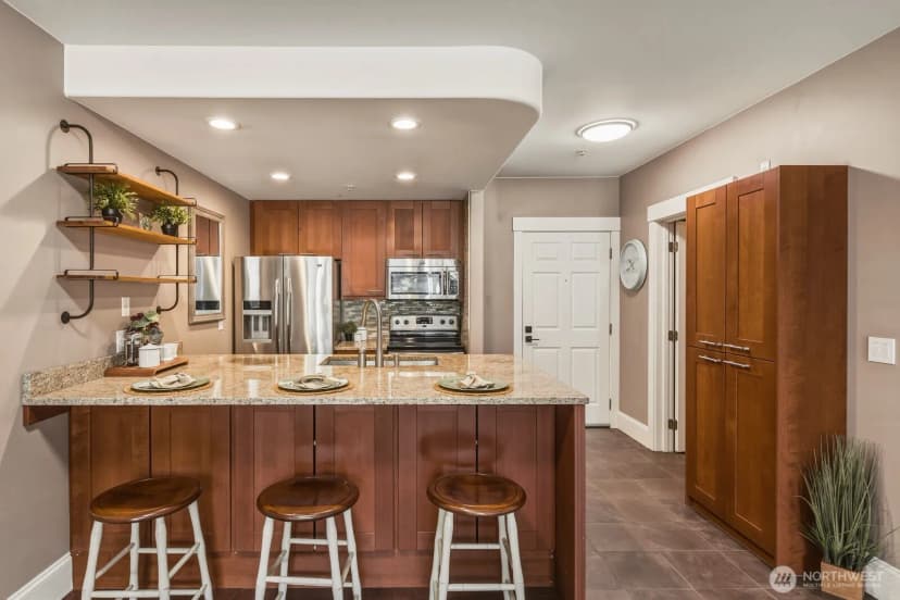 Property photo for 3221 Sw Avalon Way #201, Seattle photo 10