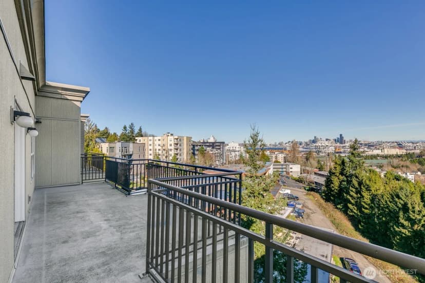 Property photo for 3221 Sw Avalon Way #201, Seattle photo 31