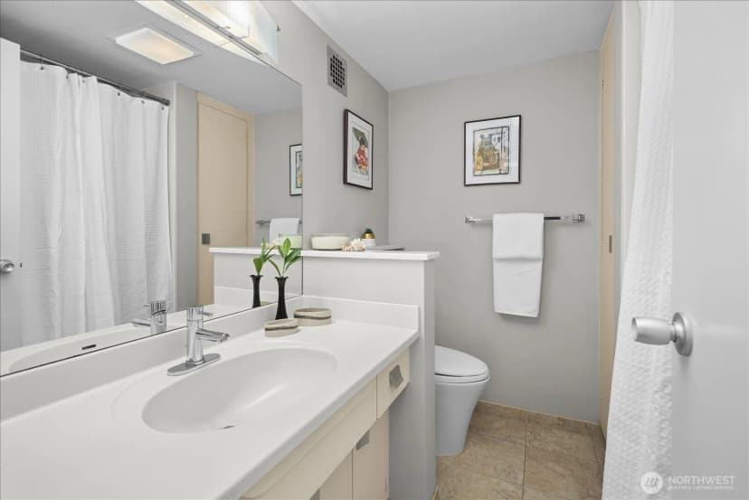Property photo for 1221 Minor Avenue #803, Seattle photo 14