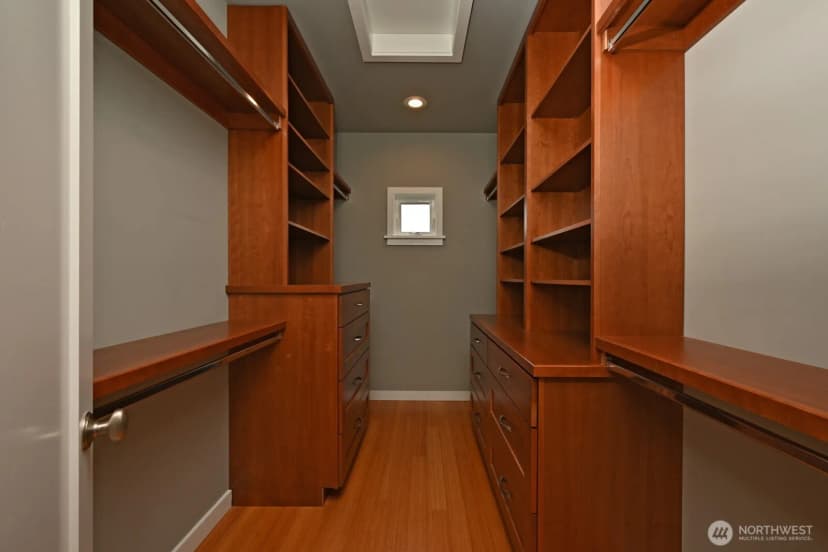 Property photo for 17236 Ne 6th Place, Bellevue photo 18