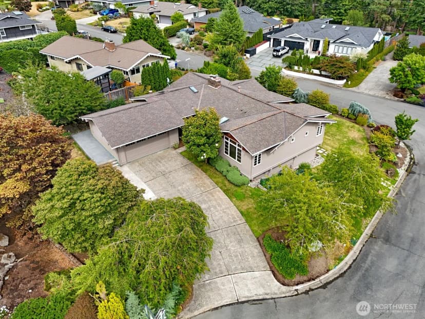 Property photo for 17236 Ne 6th Place, Bellevue photo 36