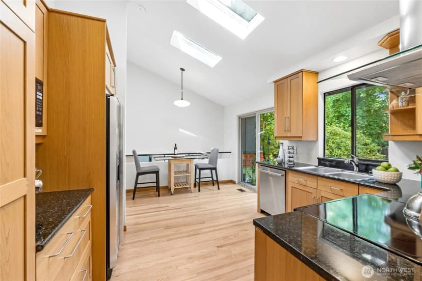 Property photo for 13800 Se 21st Street, Bellevue photo 9