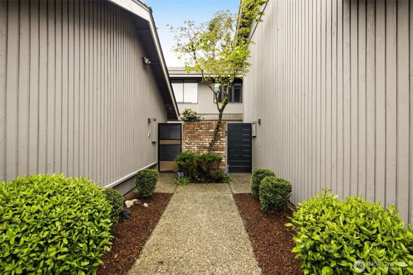 Property photo for 14226 Ne 2nd Place #65, Bellevue photo 34