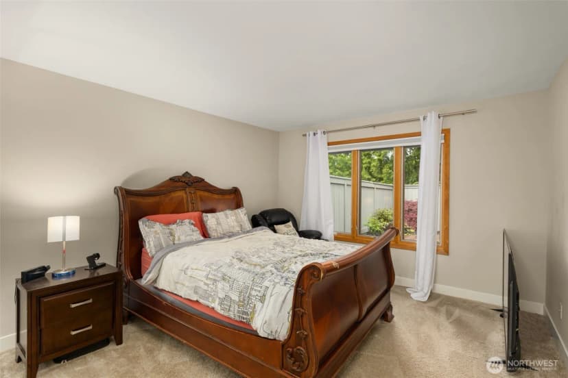Property photo for 14226 Ne 2nd Place #65, Bellevue photo 23