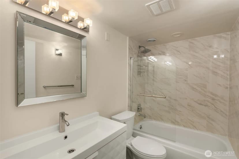 Property photo for 14226 Ne 2nd Place #65, Bellevue photo 22