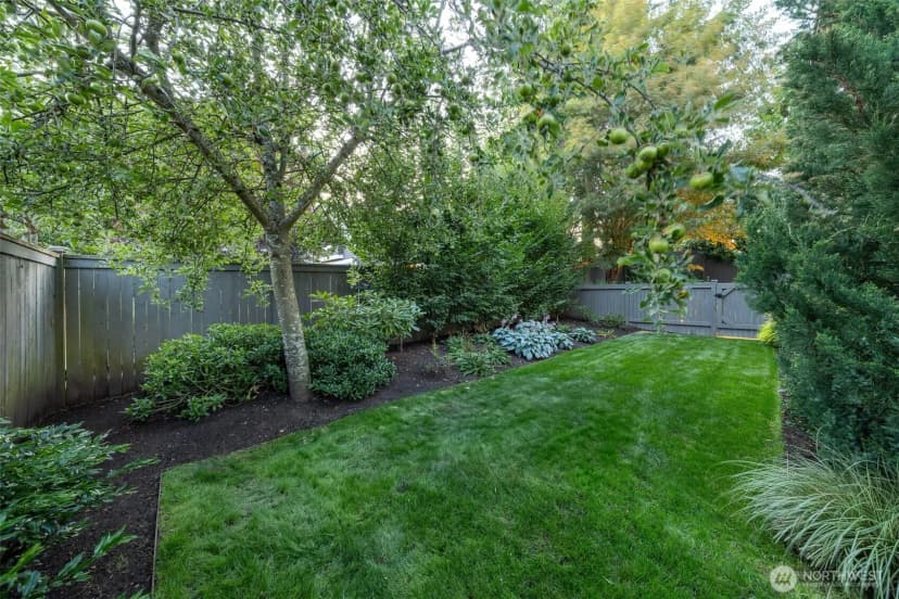 Property photo for 719 99th Avenue Ne, Bellevue photo 38