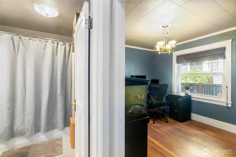 Property photo for 1918 Gregory Way, Bremerton photo 18