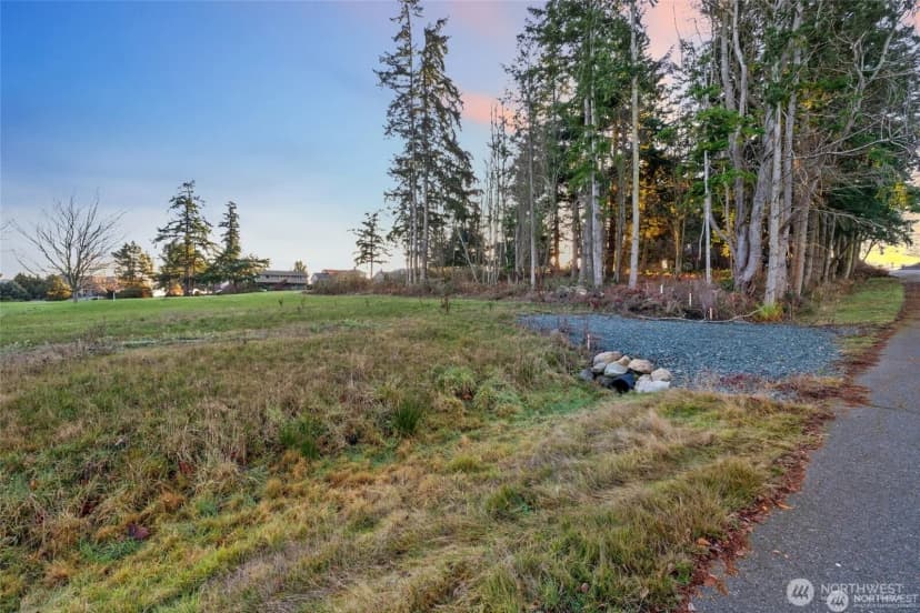 Property photo for 2378 Discovery Place, Langley photo 2