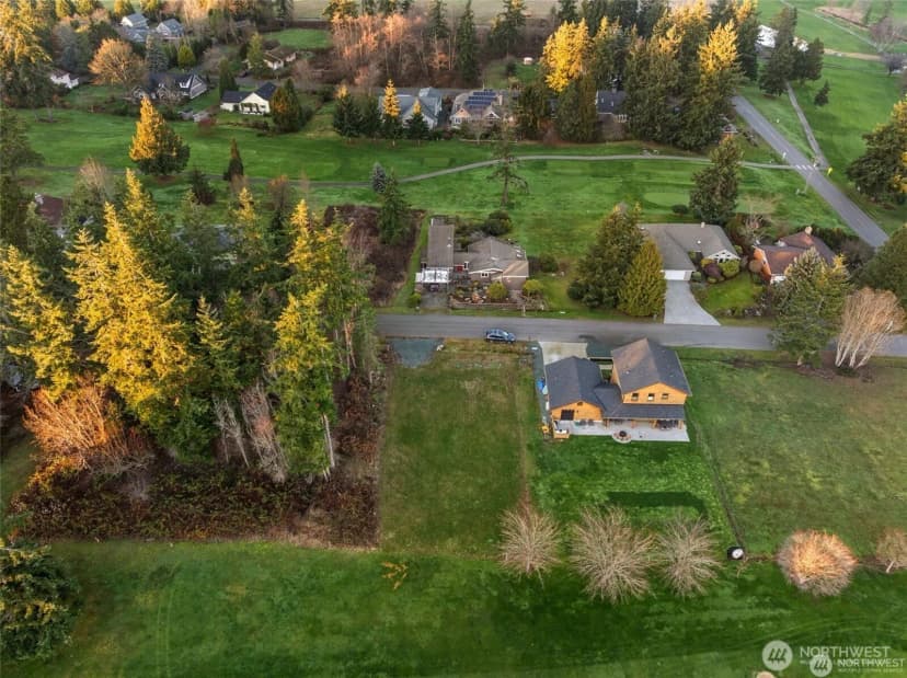 Property photo for 2378 Discovery Place, Langley photo 9