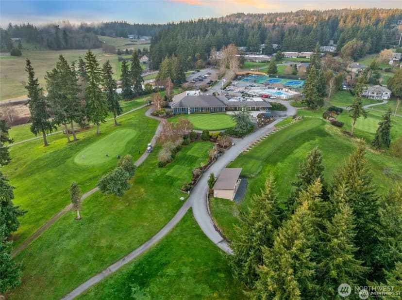 Property photo for 2378 Discovery Place, Langley photo 13
