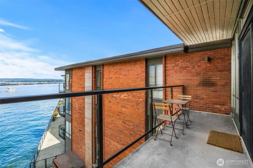 Property photo for 2360 43rd Ave E #404, Seattle photo 4