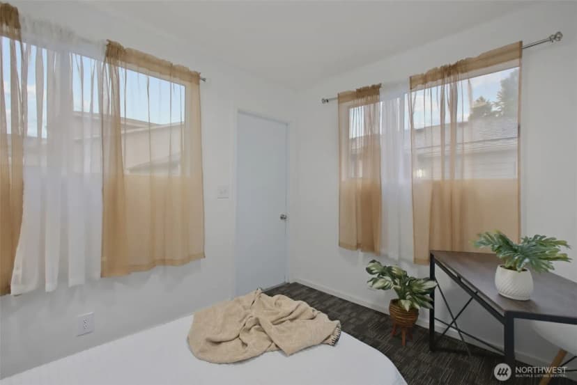 Property photo for 12231 46th Avenue S, Tukwila photo 25