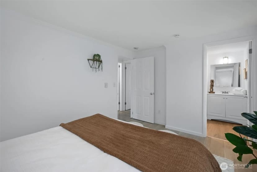 Property photo for 12231 46th Avenue S, Tukwila photo 16