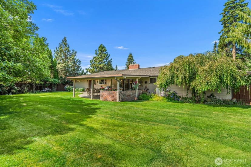 Property photo for 1677 Eastmont Avenue, East Wenatchee photo 31