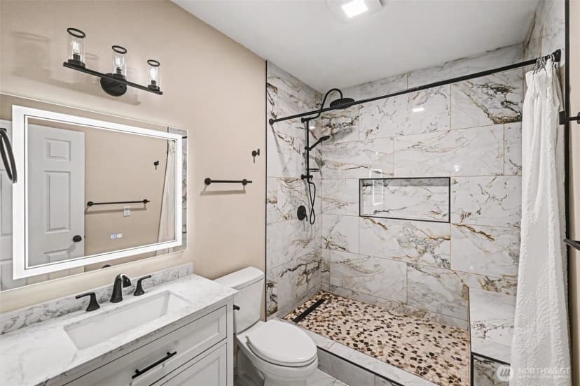 Property photo for 33913 4th Avenue E, Roy photo 23