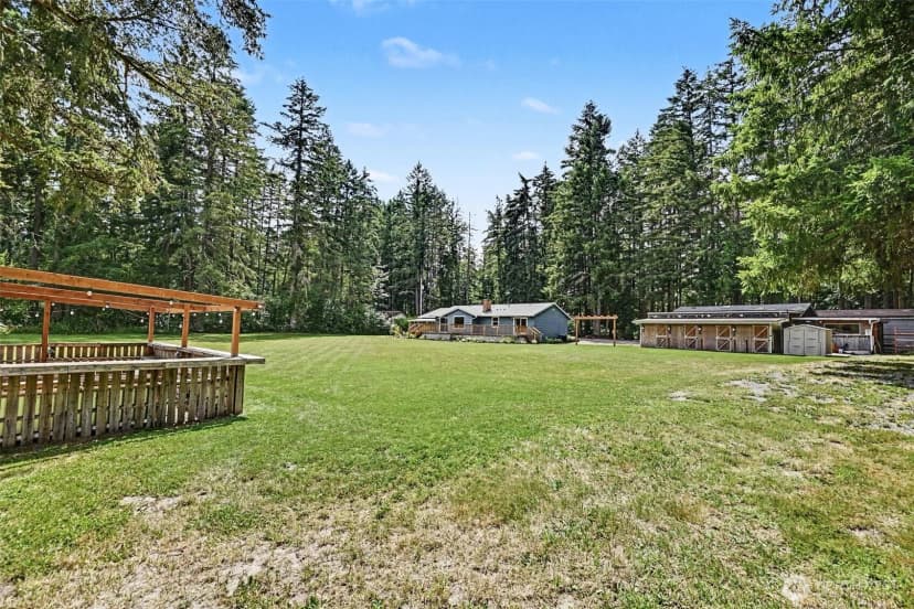 Property photo for 33913 4th Avenue E, Roy photo 33