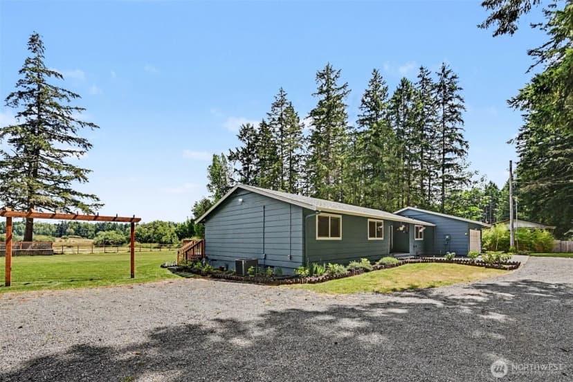 Property photo for 33913 4th Avenue E, Roy photo 5