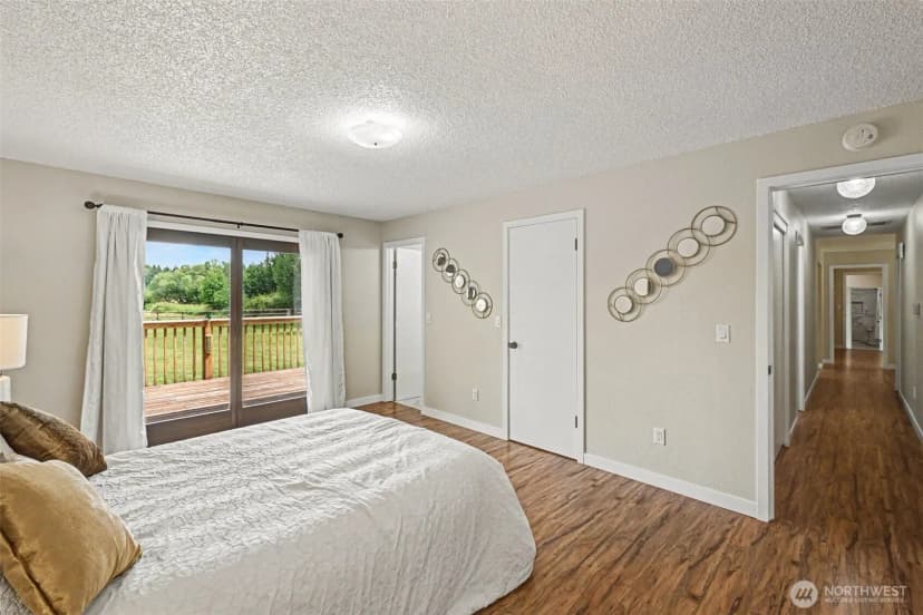 Property photo for 33913 4th Avenue E, Roy photo 19