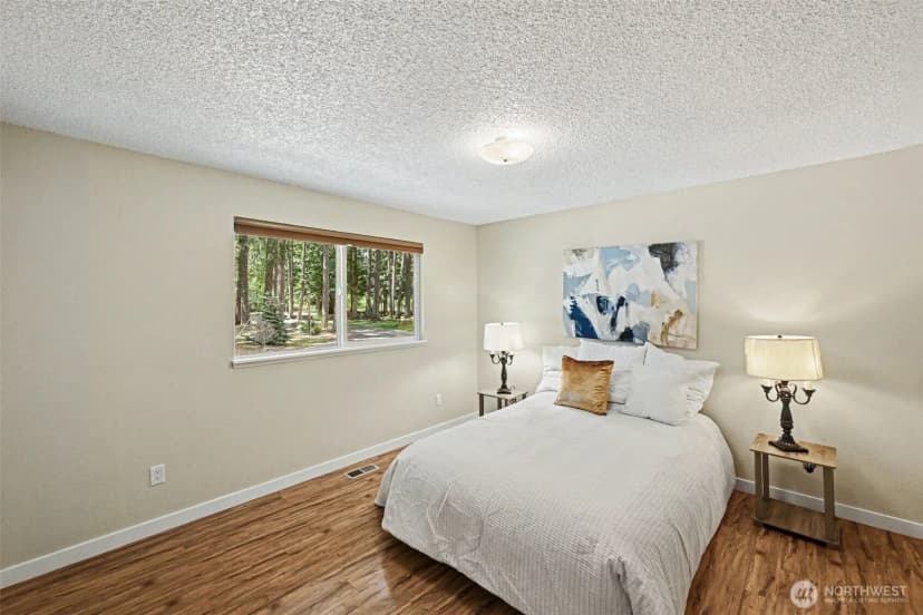 Property photo for 33913 4th Avenue E, Roy photo 21
