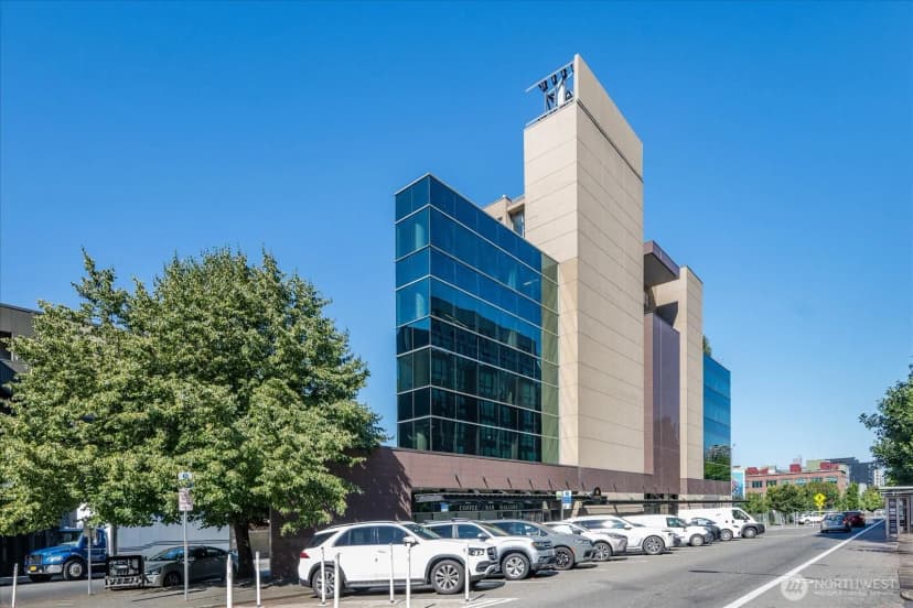 Property photo for 2125 Western Avenue #3, Seattle photo 2