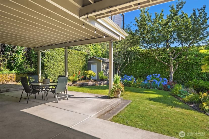 Property photo for 5601 Bradford Street, Seattle photo 35