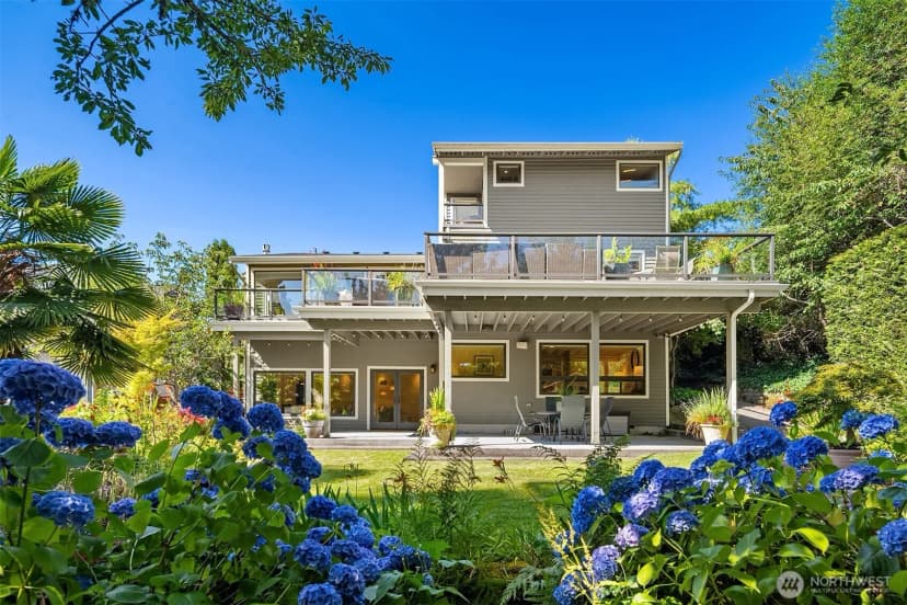 Property photo for 5601 Bradford Street, Seattle photo 37