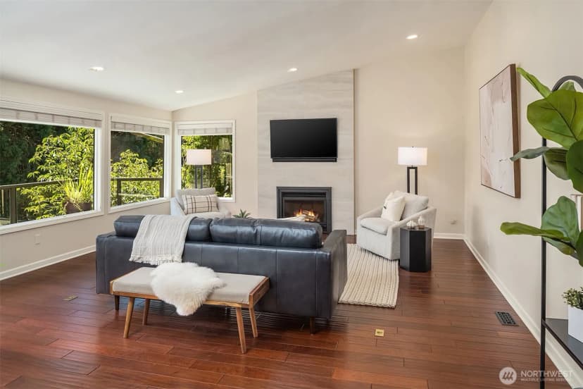 Property photo for 5601 Bradford Street, Seattle photo 15