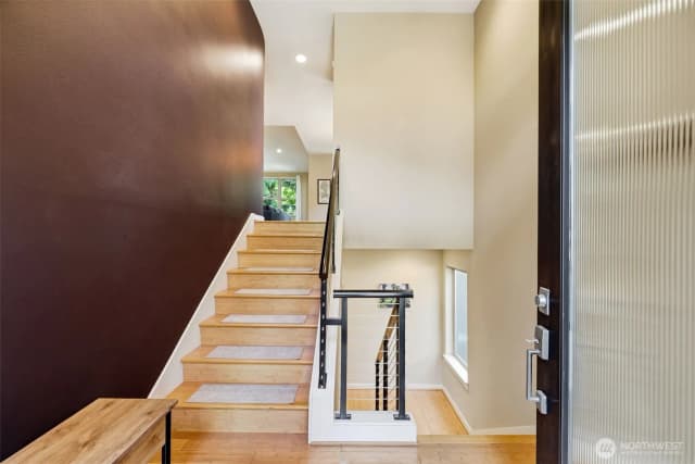 Property photo for 3046 Sw Manning Street, Seattle photo 4