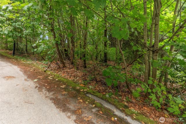 Property photo for 1234 Woodinville Duvall Road, Woodinville photo 3