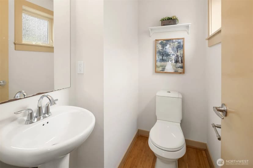 Property photo for 916 N 73rd Street #a, Seattle photo 9