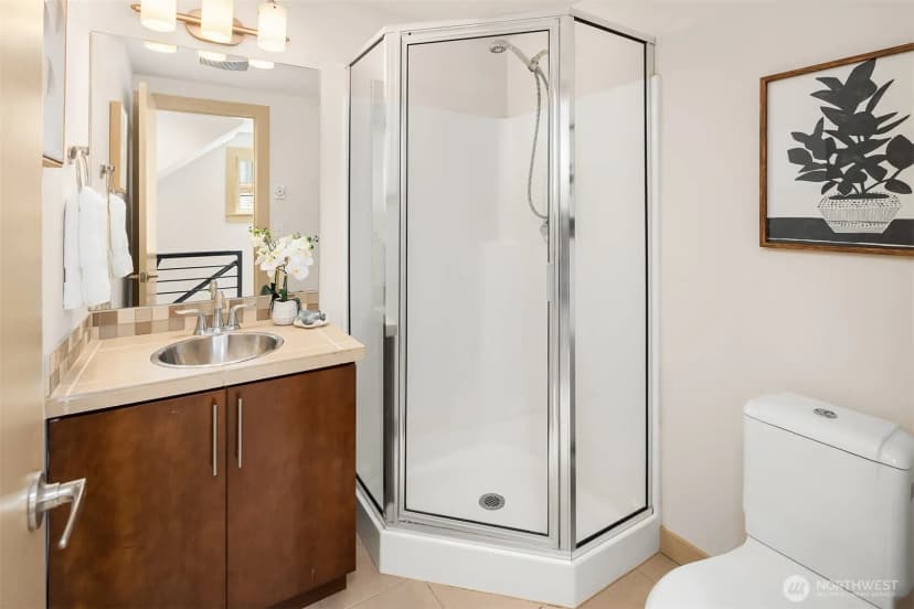 Property photo for 916 N 73rd Street #a, Seattle photo 15