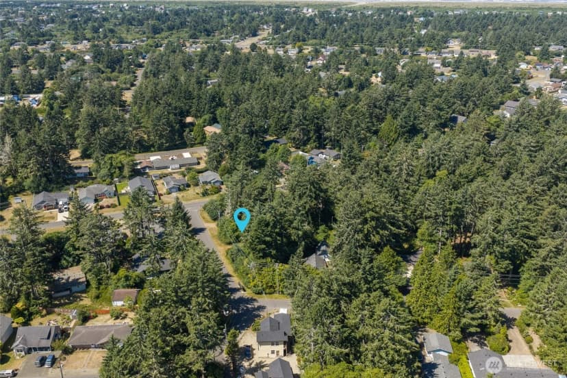 Property photo for 422 430 Mud Hen Loop Se, Ocean Shores photo 2