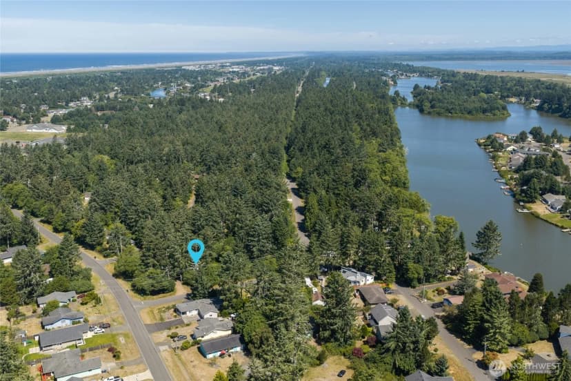 Property photo for 422 430 Mud Hen Loop Se, Ocean Shores photo 5