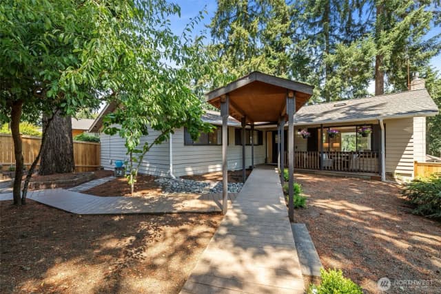 Property photo for 15442 Se 22nd Place, Bellevue