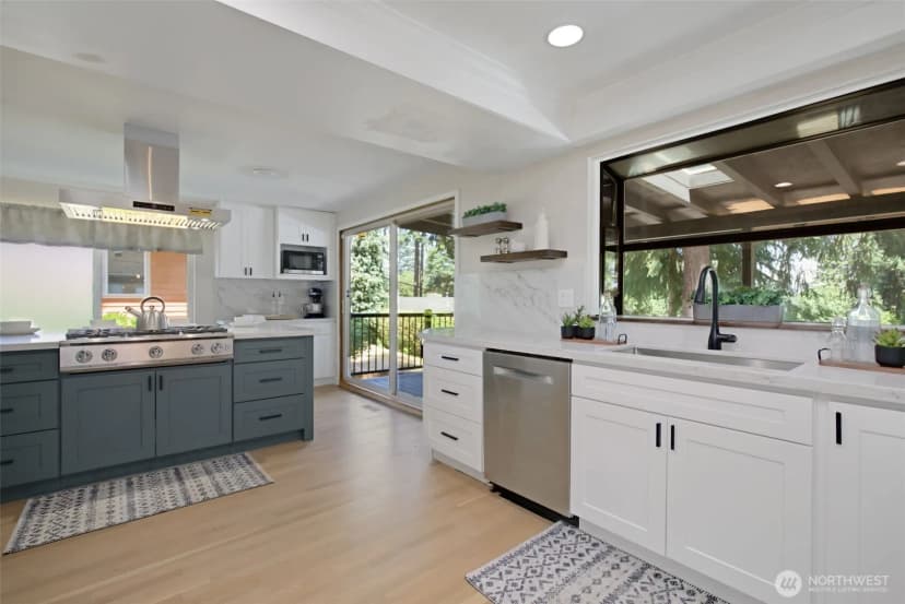 Property photo for 15442 Se 22nd Place, Bellevue photo 11