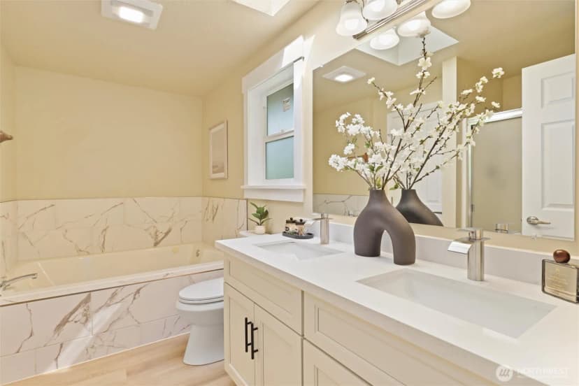 Property photo for 6149 115th Place Se, Bellevue photo 15