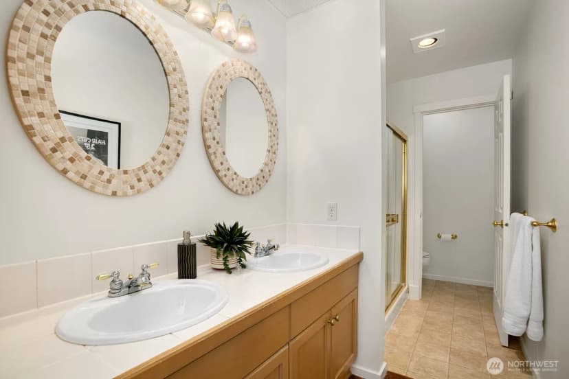 Property photo for 4132 248th Court Se, Sammamish photo 21